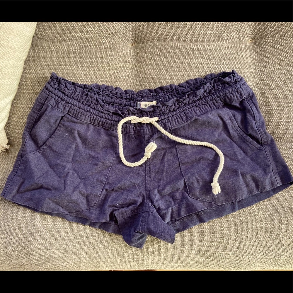 Roxy linen blend beach shorts!